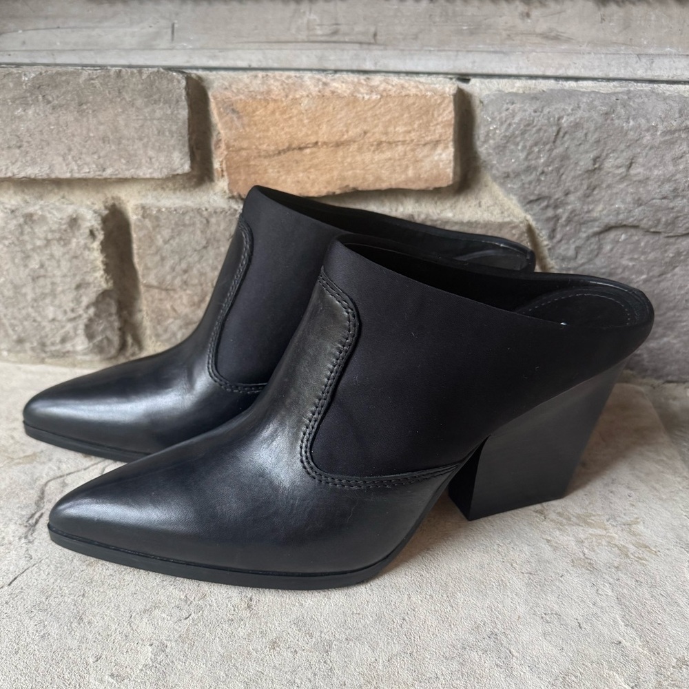 Donald Pliner Black Leather “Valda” Mules,  Size 9M